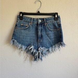 TopShop Mid Wash Blue Denim Moto Kiri Shorts Womens 2 Distressed Raw Hem